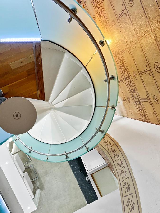 Rare 1-Bed Church Converted Apartment In ロンドン エクステリア 写真