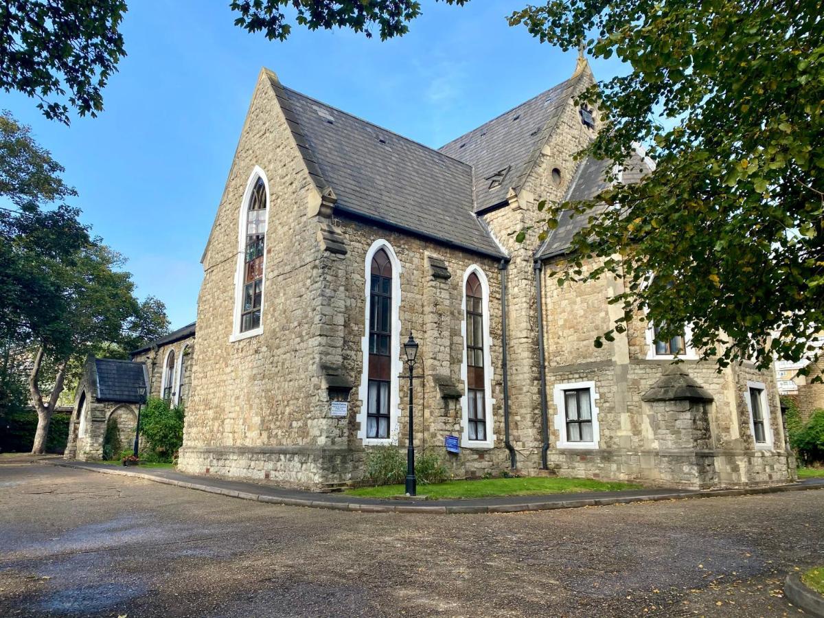 Rare 1-Bed Church Converted Apartment In ロンドン エクステリア 写真