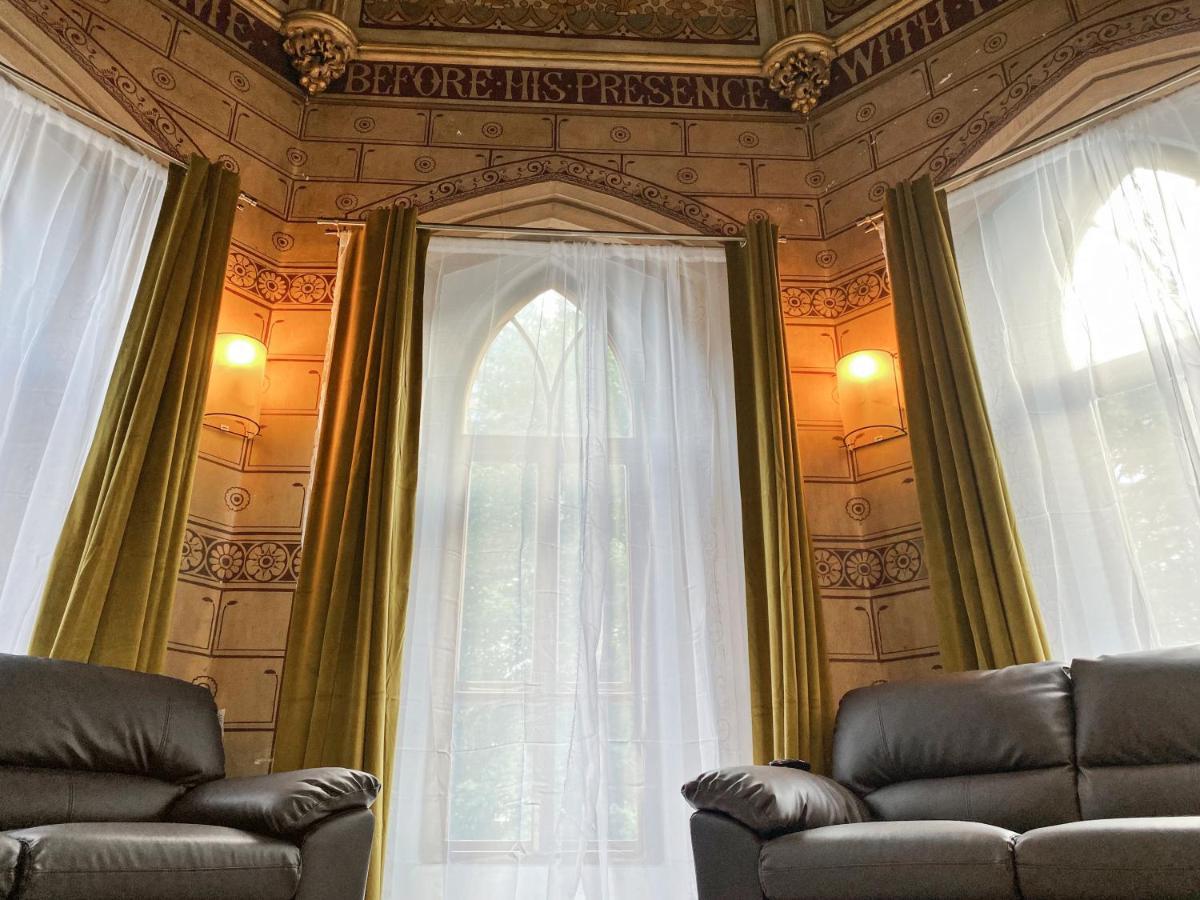 Rare 1-Bed Church Converted Apartment In ロンドン エクステリア 写真