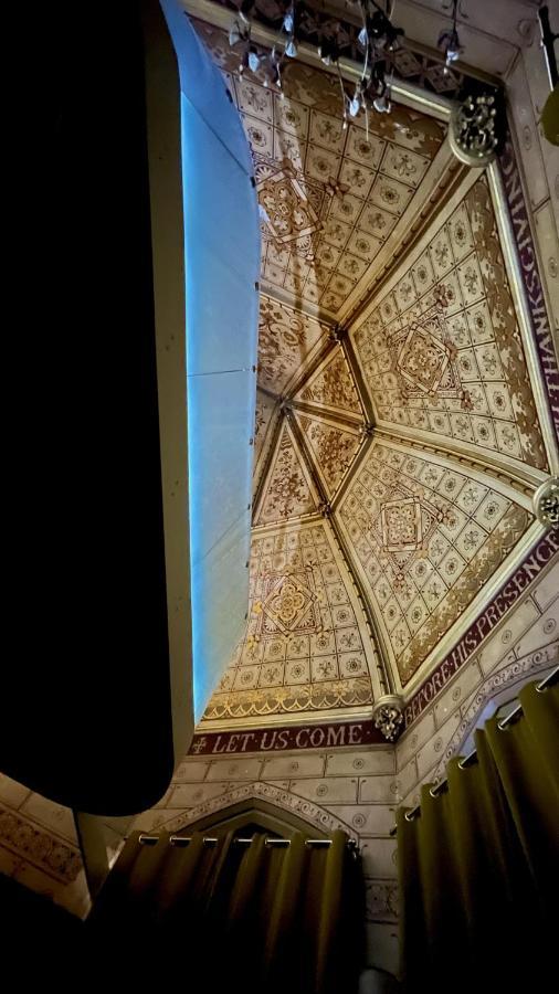 Rare 1-Bed Church Converted Apartment In ロンドン エクステリア 写真